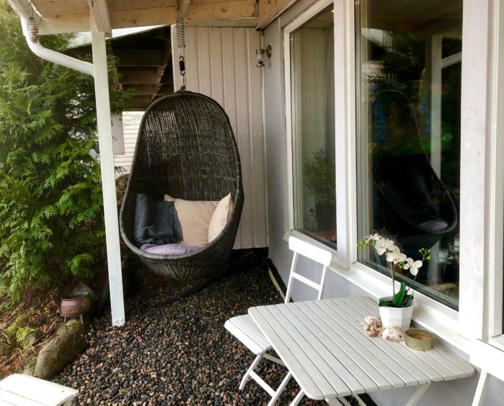 Lovely Studio Apartment Seaview & Private Sauna Lerum Exterior foto